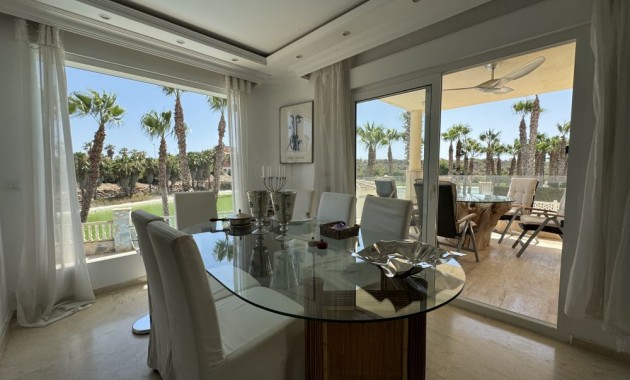 Herverkoop - Villa -
Las Ramblas