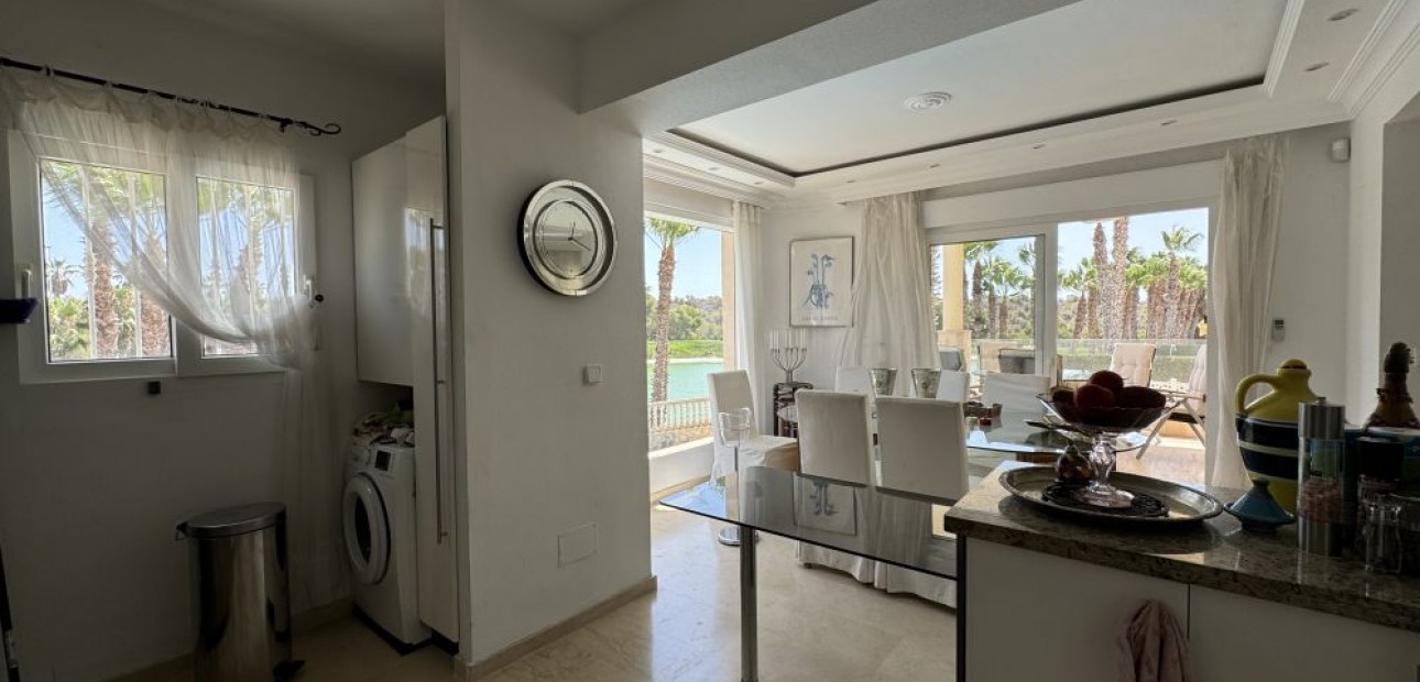 Herverkoop - Villa -
Las Ramblas