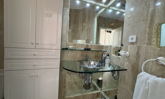 Herverkoop - Villa -
Las Ramblas