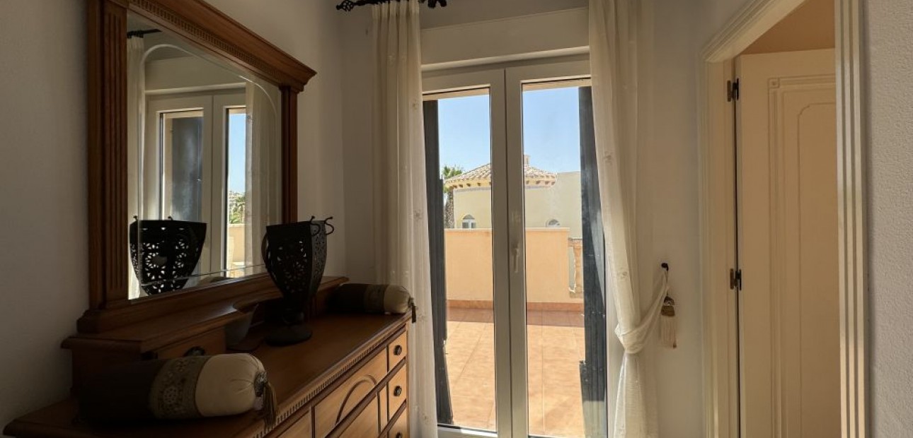 Herverkoop - Villa -
Las Ramblas