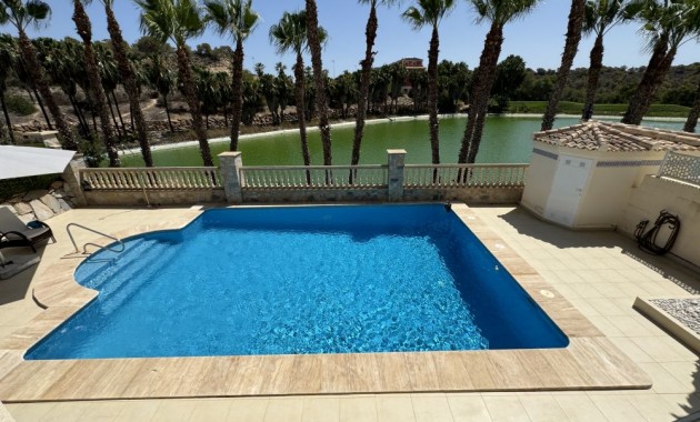 Herverkoop - Villa -
Las Ramblas