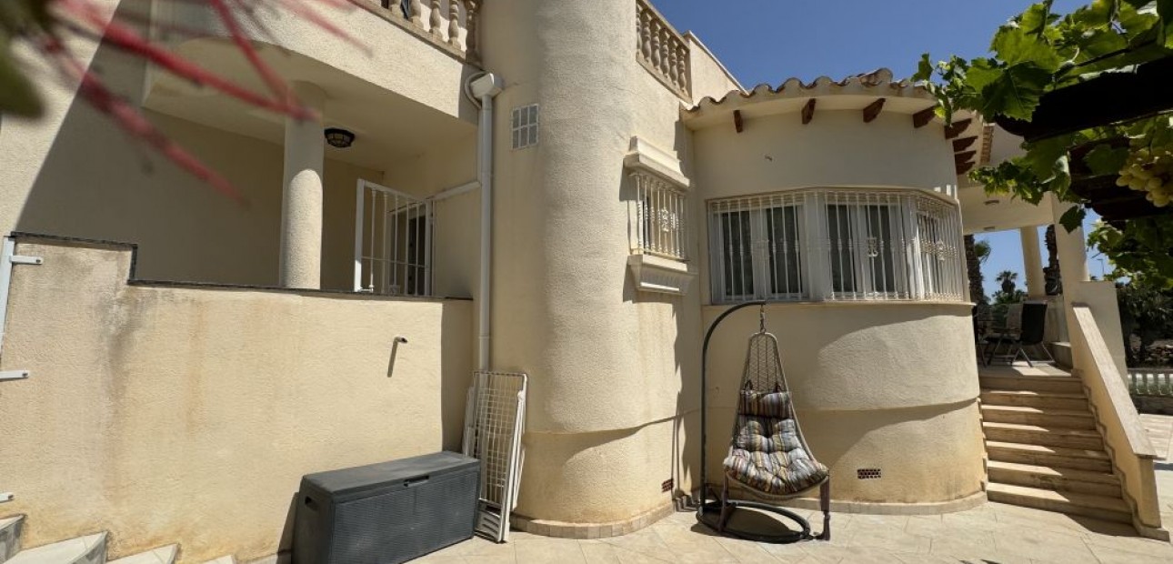 Herverkoop - Villa -
Las Ramblas