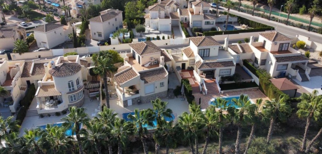 Herverkoop - Villa -
Las Ramblas