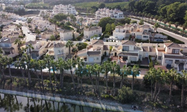 Herverkoop - Villa -
Las Ramblas