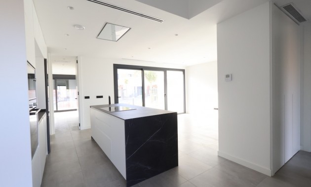 Herverkoop - Villa -
Los Alcazares