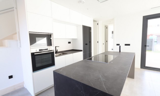 Herverkoop - Villa -
Los Alcazares