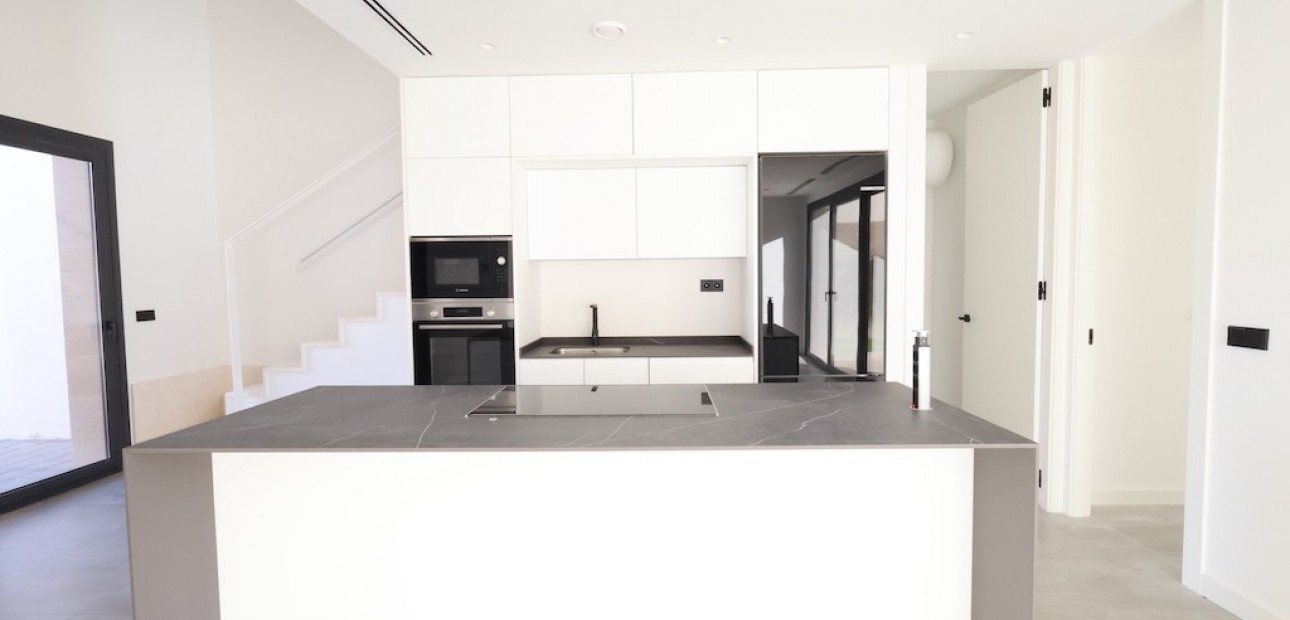 Herverkoop - Villa -
Los Alcazares