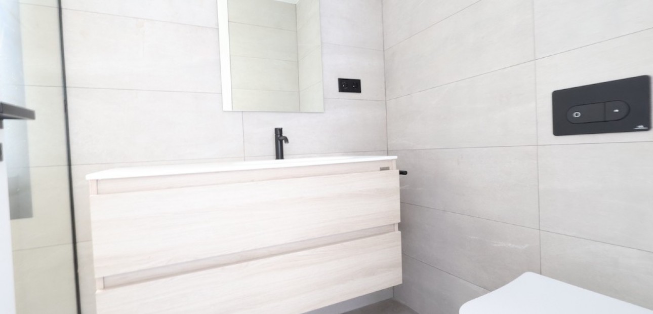 Herverkoop - Villa -
Los Alcazares