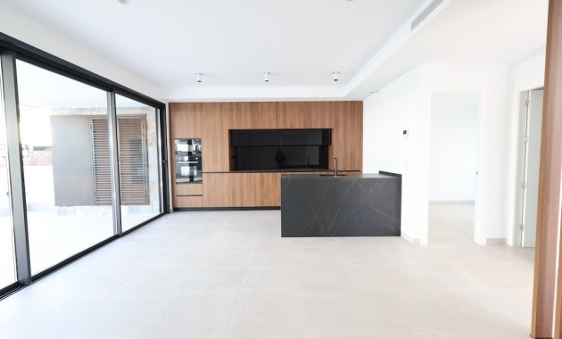 Herverkoop - Villa -
Los Alcazares