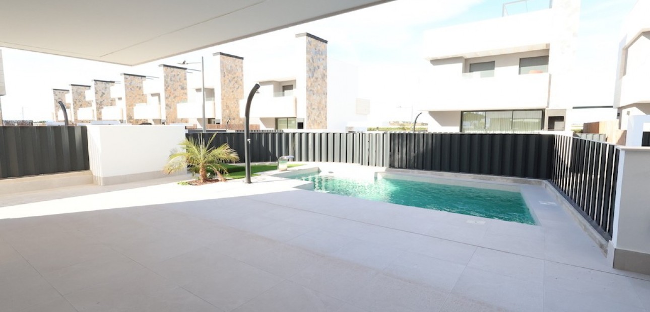 Herverkoop - Villa -
Los Alcazares