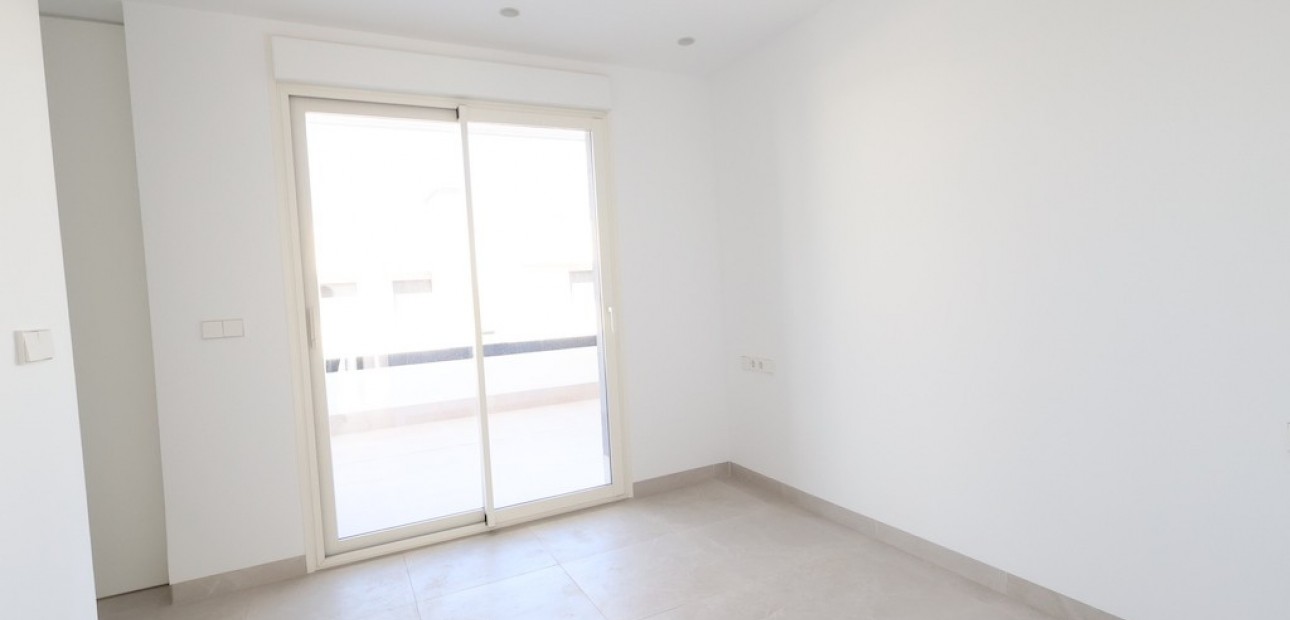 Herverkoop - Villa -
Los Alcazares