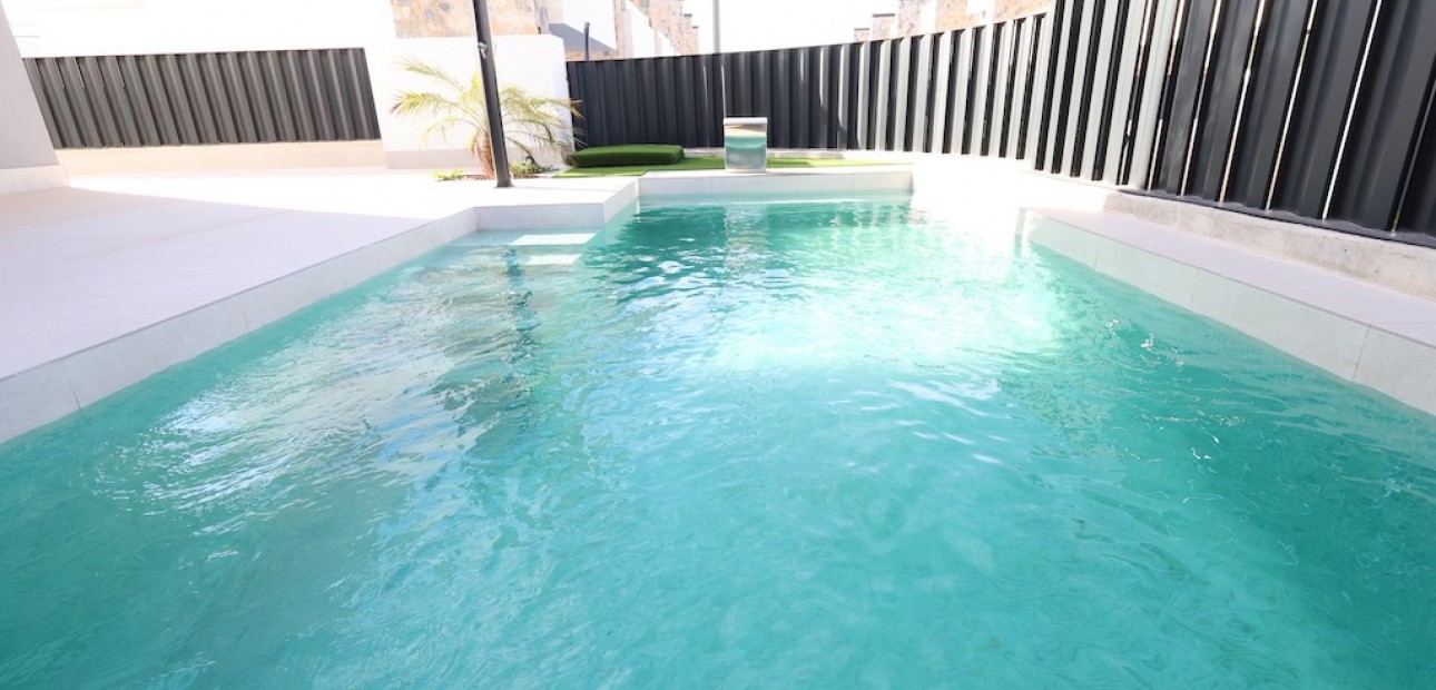 Herverkoop - Villa -
Los Alcazares