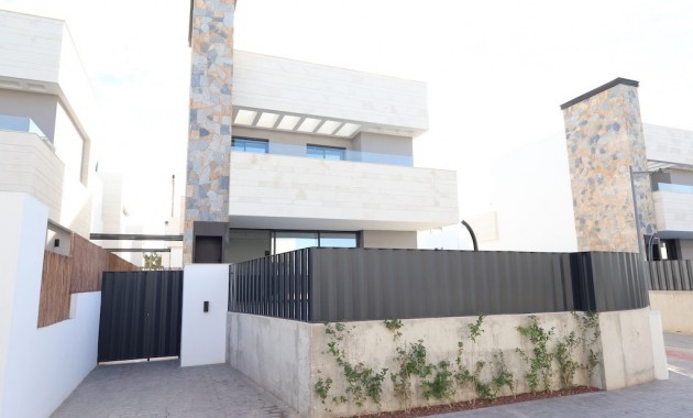 Herverkoop - Villa -
Los Alcazares