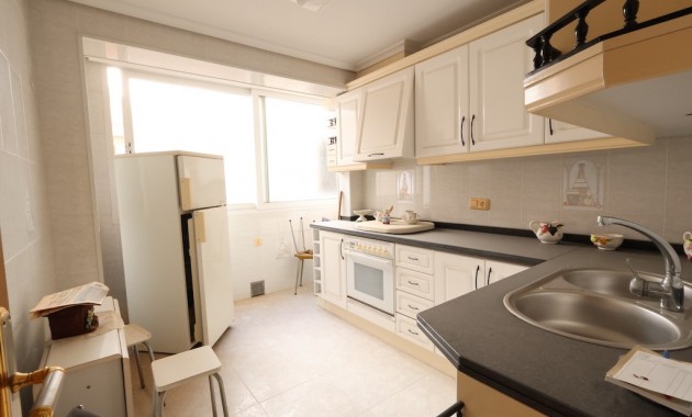 Venta - Apartamento / piso -
Torrevieja