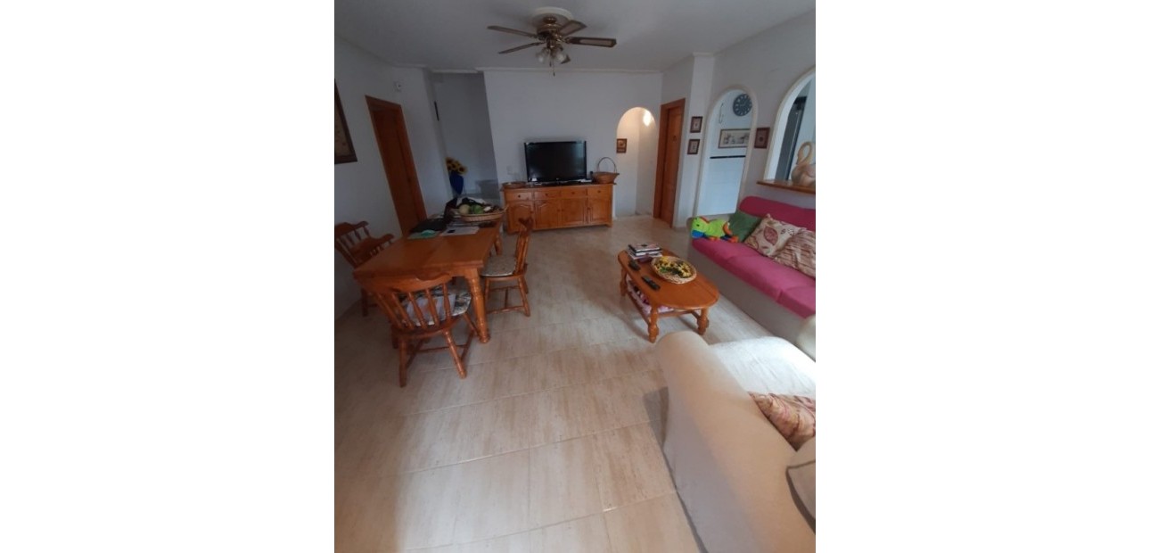 Herverkoop - Herenhuis -
La Mata