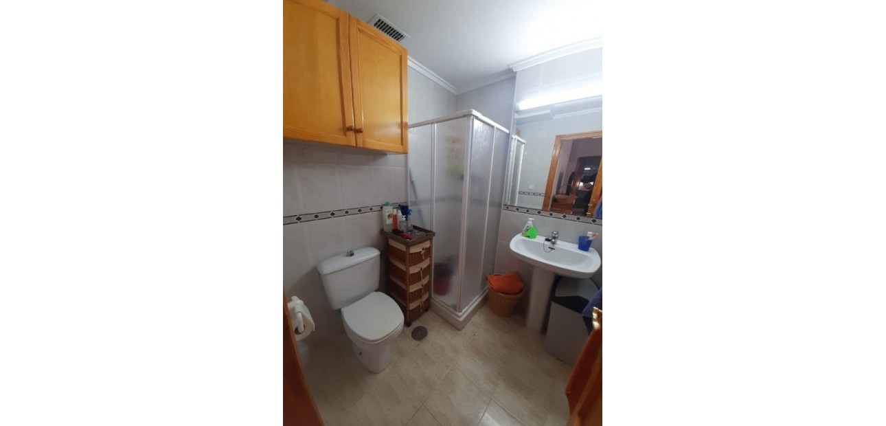 Herverkoop - Herenhuis -
La Mata