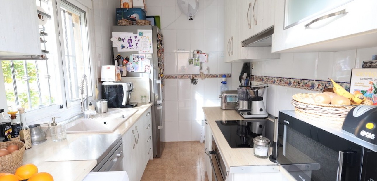 Herverkoop - Villa -
Playa Flamenca