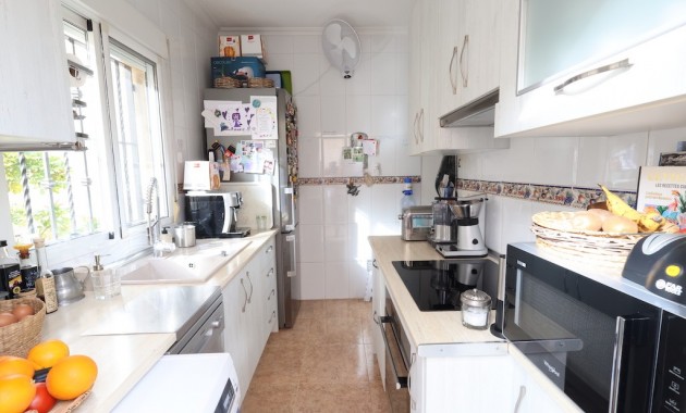 Herverkoop - Villa -
Playa Flamenca