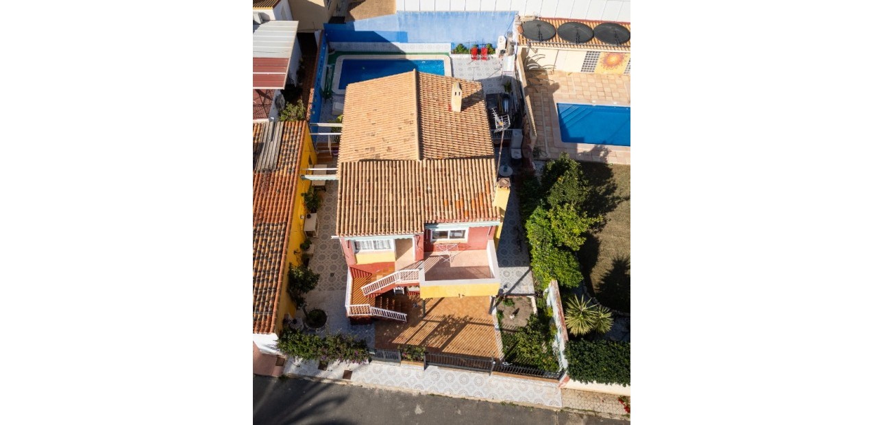 Sale - Villa -
Punta Prima