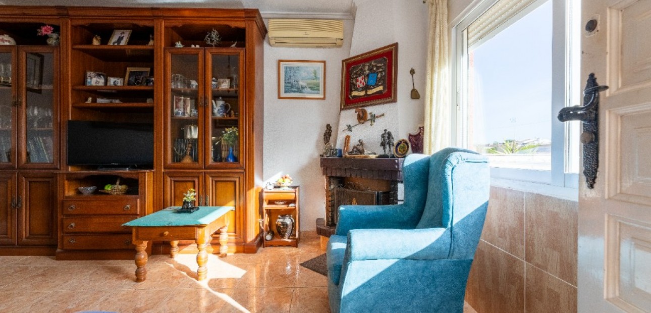 Sale - Villa -
Punta Prima
