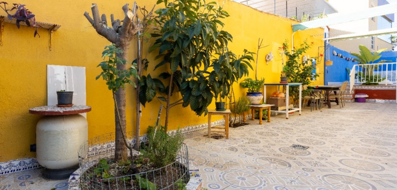 Sale - Villa -
Punta Prima