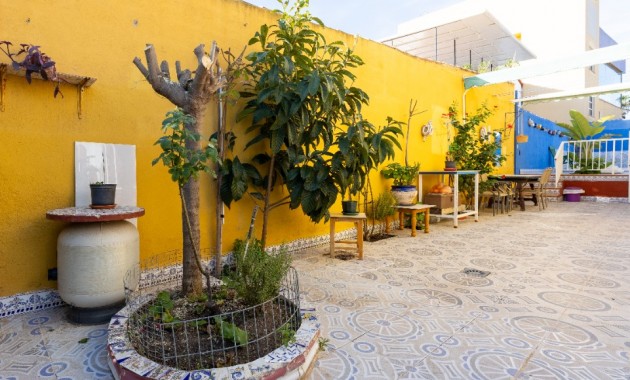 Sale - Villa -
Punta Prima