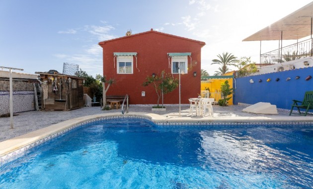 Sale - Villa -
Punta Prima