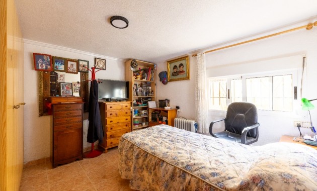 Sale - Villa -
Punta Prima