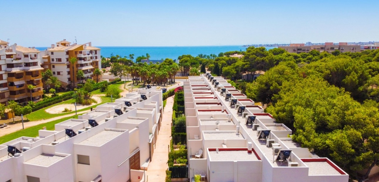 Venta - Adosado -
Punta Prima