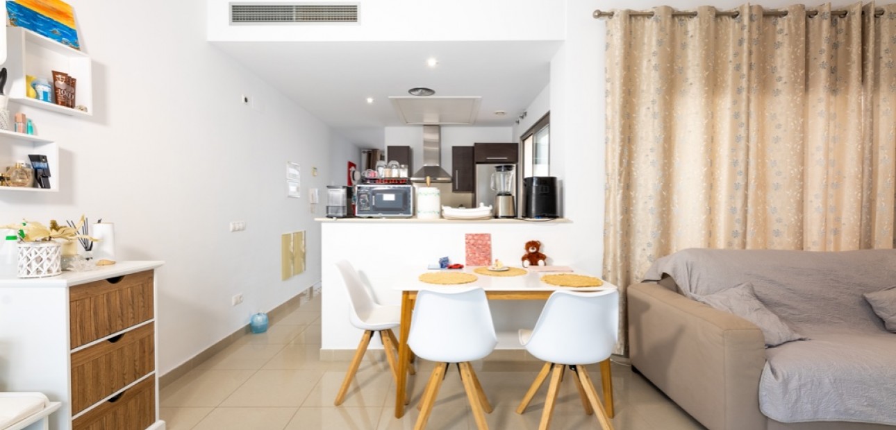 Venta - Adosado -
Punta Prima