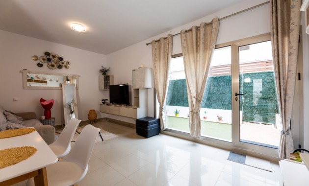 Venta - Adosado -
Punta Prima