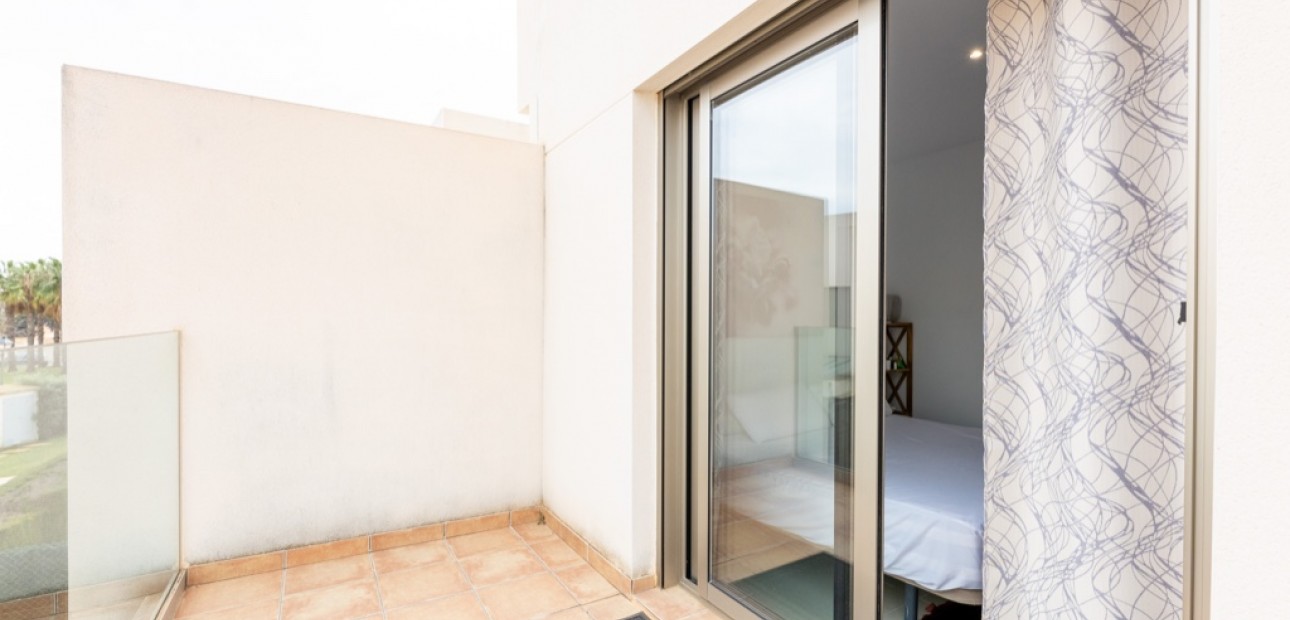 Venta - Adosado -
Punta Prima