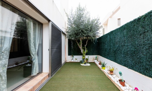 Venta - Adosado -
Punta Prima