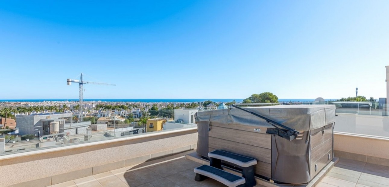 Venta - Villa -
Orihuela Costa - Villamartín