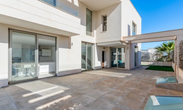 Venta - Villa -
Orihuela Costa - Villamartín