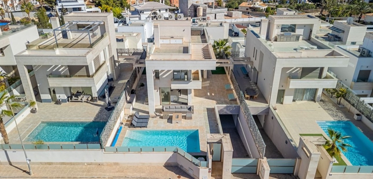 Venta - Villa -
Orihuela Costa - Villamartín