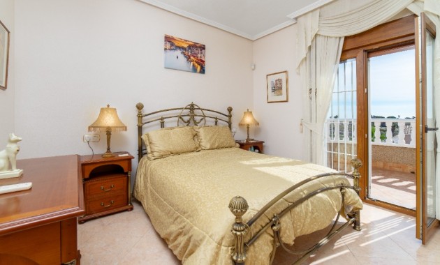 Herverkoop - Villa -
Torrevieja - Los altos