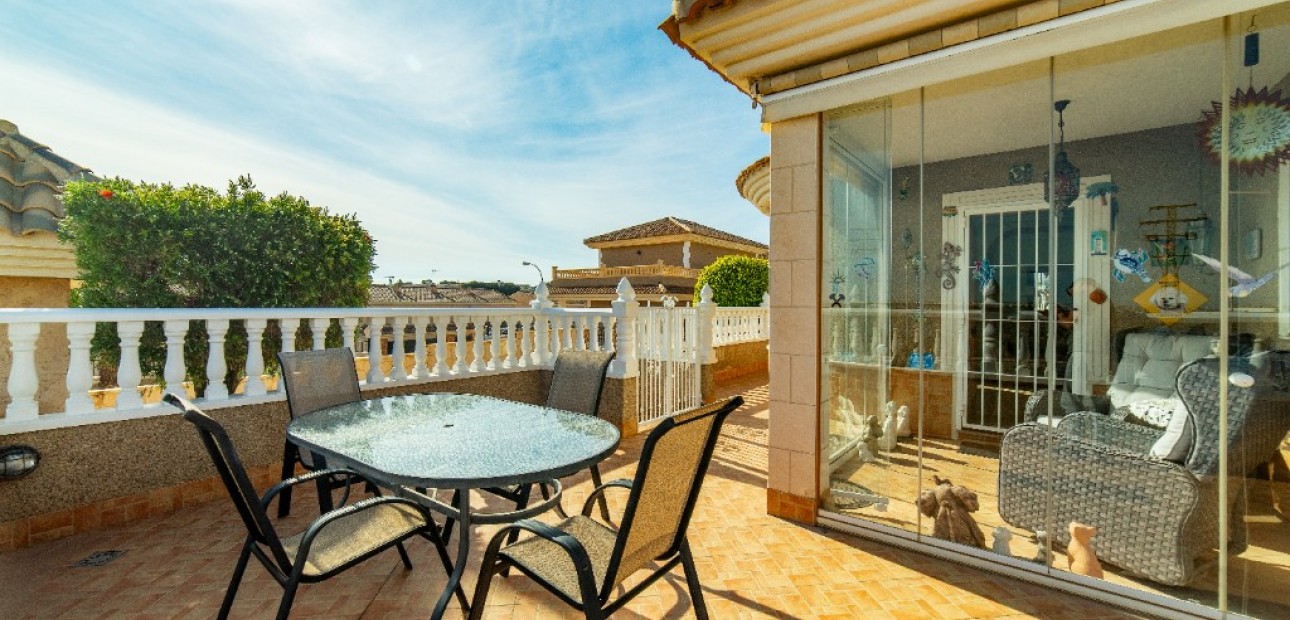 Herverkoop - Villa -
Torrevieja - Los altos