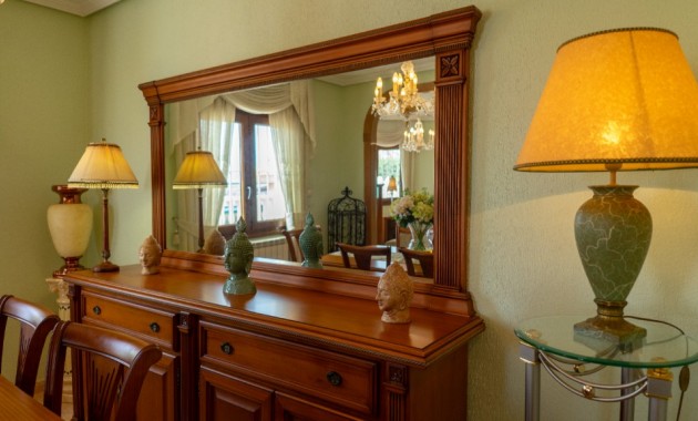 Herverkoop - Villa -
Torrevieja - Los altos