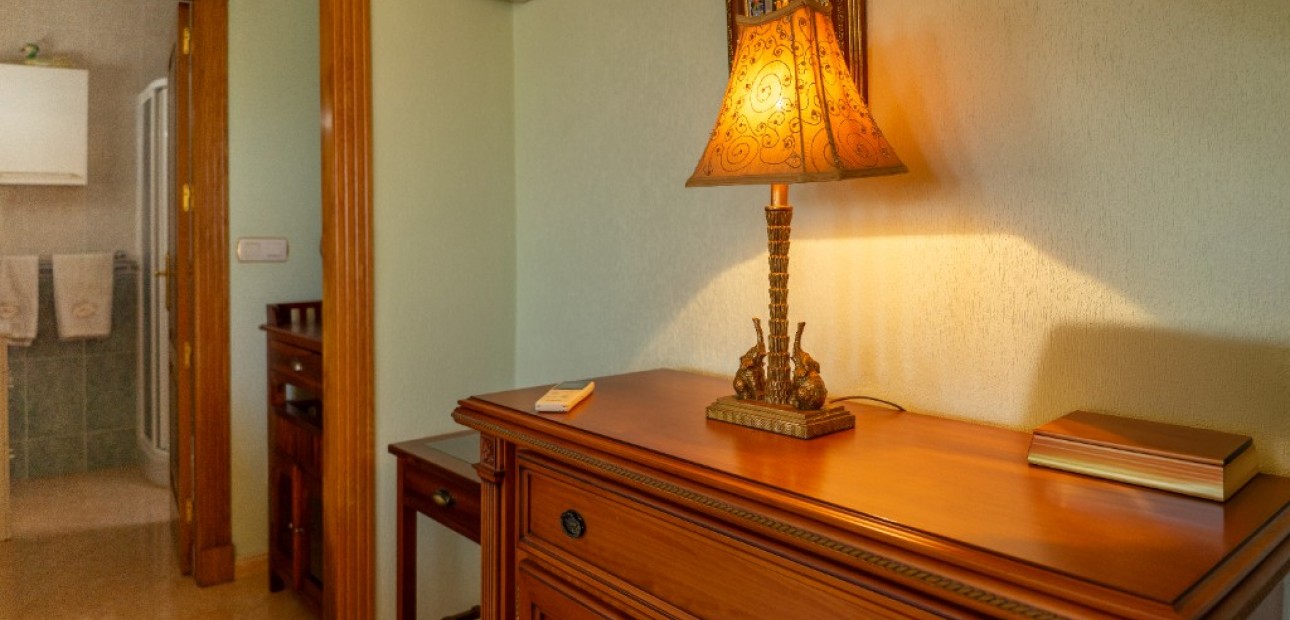 Herverkoop - Villa -
Torrevieja - Los altos