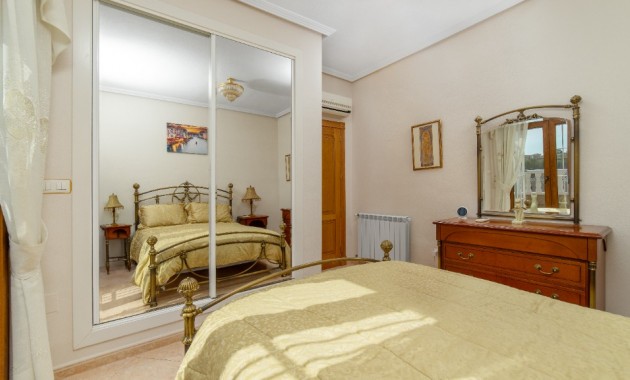 Herverkoop - Villa -
Torrevieja - Los altos