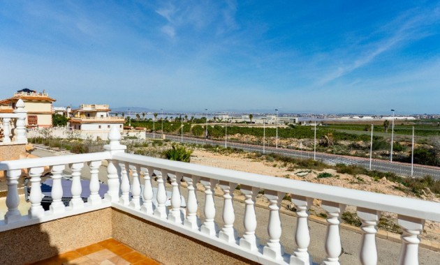 Herverkoop - Villa -
Torrevieja - Los altos