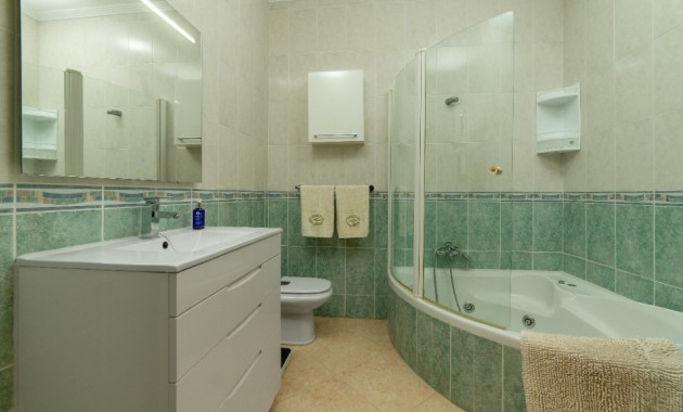 Herverkoop - Villa -
Torrevieja - Los altos