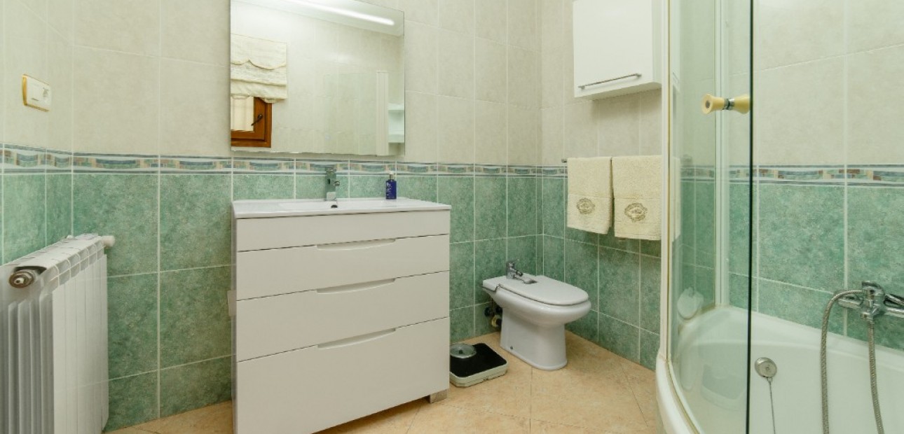 Herverkoop - Villa -
Torrevieja - Los altos