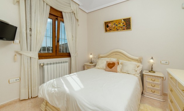 Herverkoop - Villa -
Torrevieja - Los altos