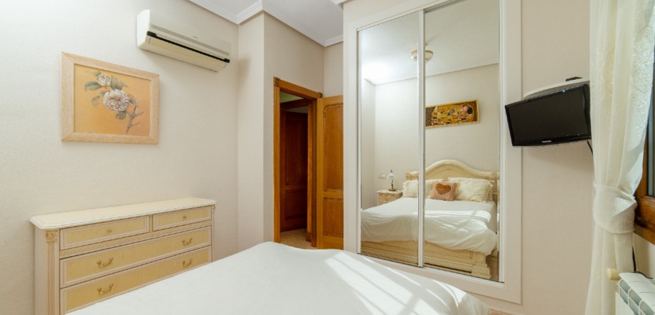 Herverkoop - Villa -
Torrevieja - Los altos