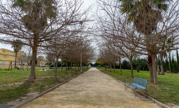 Herverkoop - Villa -
Torrevieja - Los altos