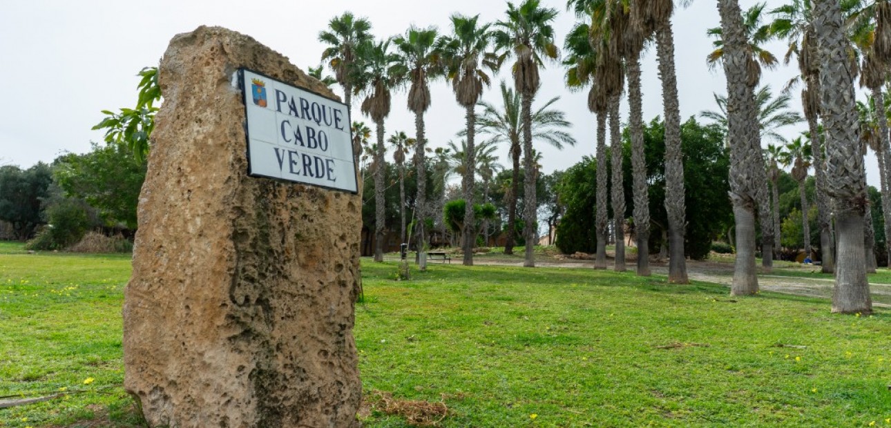 Herverkoop - Villa -
Torrevieja - Los altos