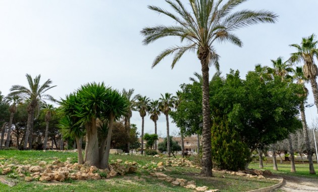 Herverkoop - Villa -
Torrevieja - Los altos