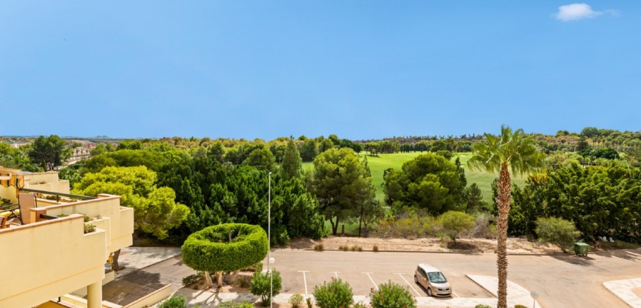 Venta - Apartamento / piso -
Campoamor